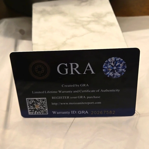 Unisex 2 Carat Moissanite 925 Sterling Silver 18K Golden Plated Ring Size 9 - Picture 7 of 8